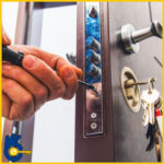 Apertura de puertas de seguridad